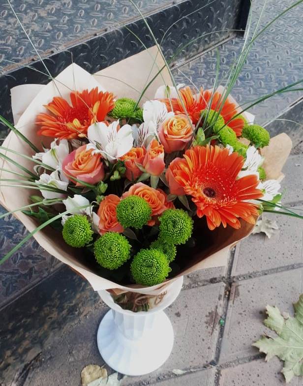 Букет цветов из: Герберы, Хризантемы, Альстромерии и Розы в Каменск-Уральском