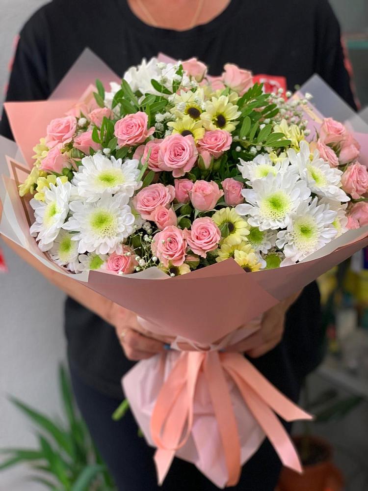 Букет цветов из: Розы и Хризантемы в Каменск-Уральском