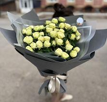 Букет Белые кустовые розы Солинеро #REPLACE_PRED# Каменск-Уральском