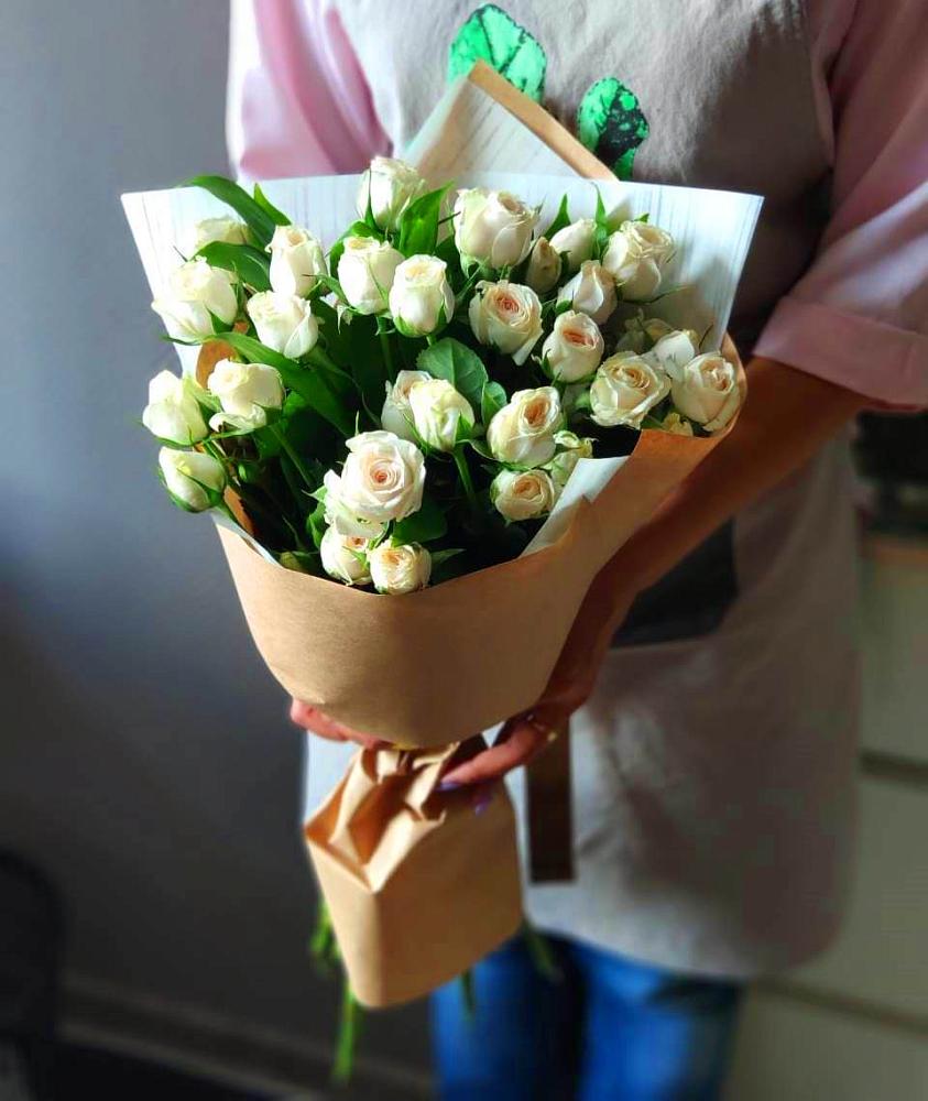 Букет цветов из: Розы в Каменск-Уральском