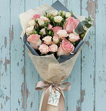 Букет цветов из:  Розы в Каменск-Уральском
