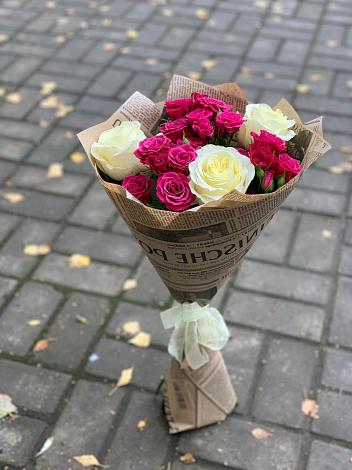 Букет цветов из: Розы в Каменск-Уральском