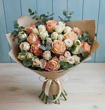 Букет цветов из:  Альстромерии и Розы в Каменск-Уральском