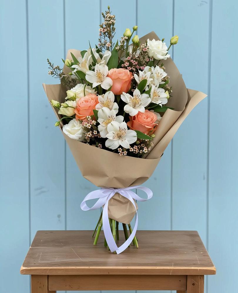 Букет цветов из: Альстромерии, Лизиантусы, Розы и Хризантемы в Каменск-Уральском