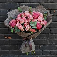 Букет цветов из:  Розы в Каменск-Уральском